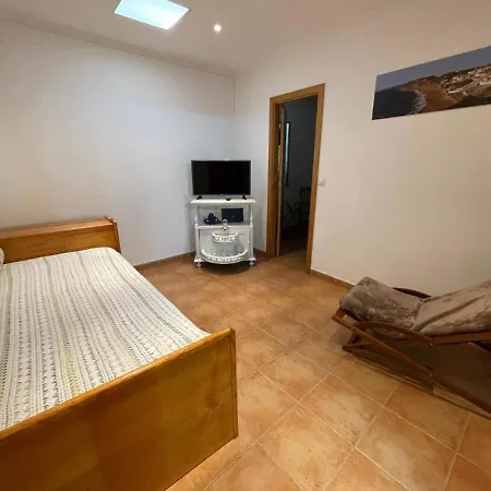 Σπίτι διακοπών Casa Do Vicente, Localizada A 1.7km Da Praia.